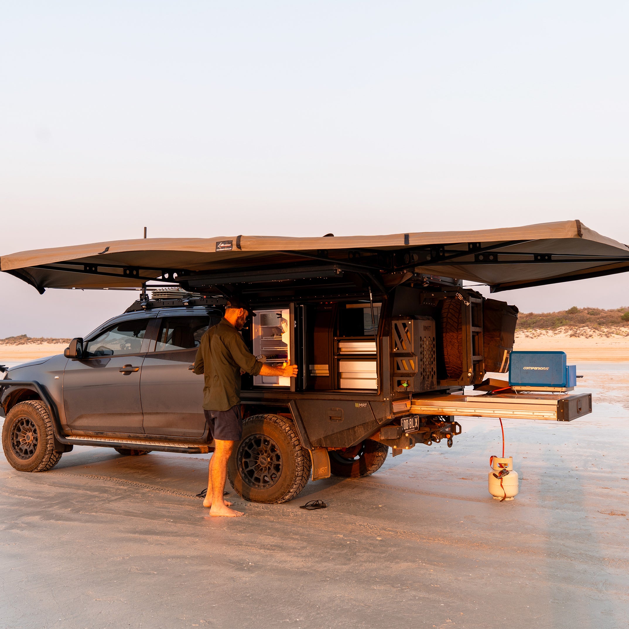 270 XT MAX Awning Mk2 | Freestanding 270° 4WD Awning – Bush