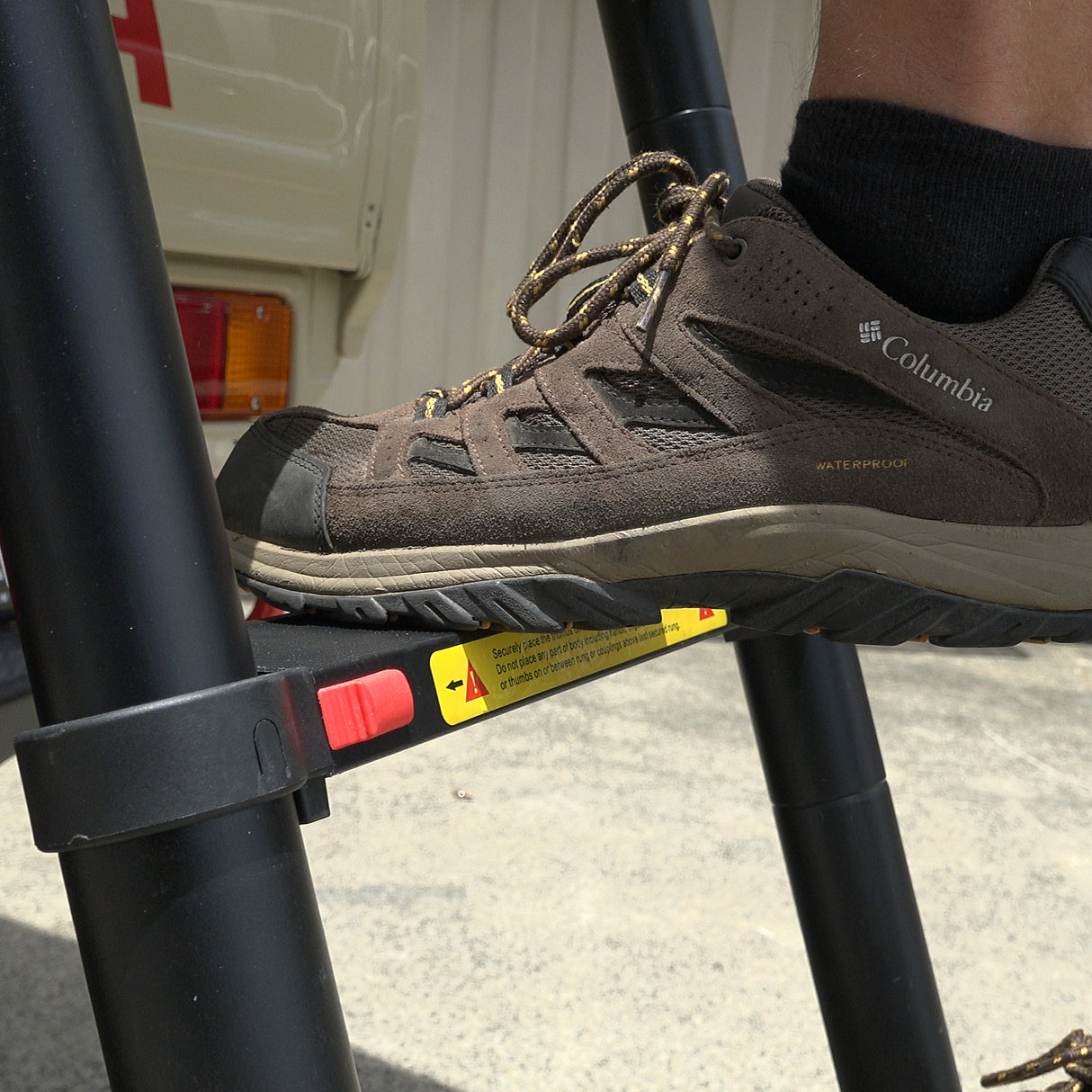 Deluxe Telescopic Ladder - Wide, Angled Steps - The Bush Company