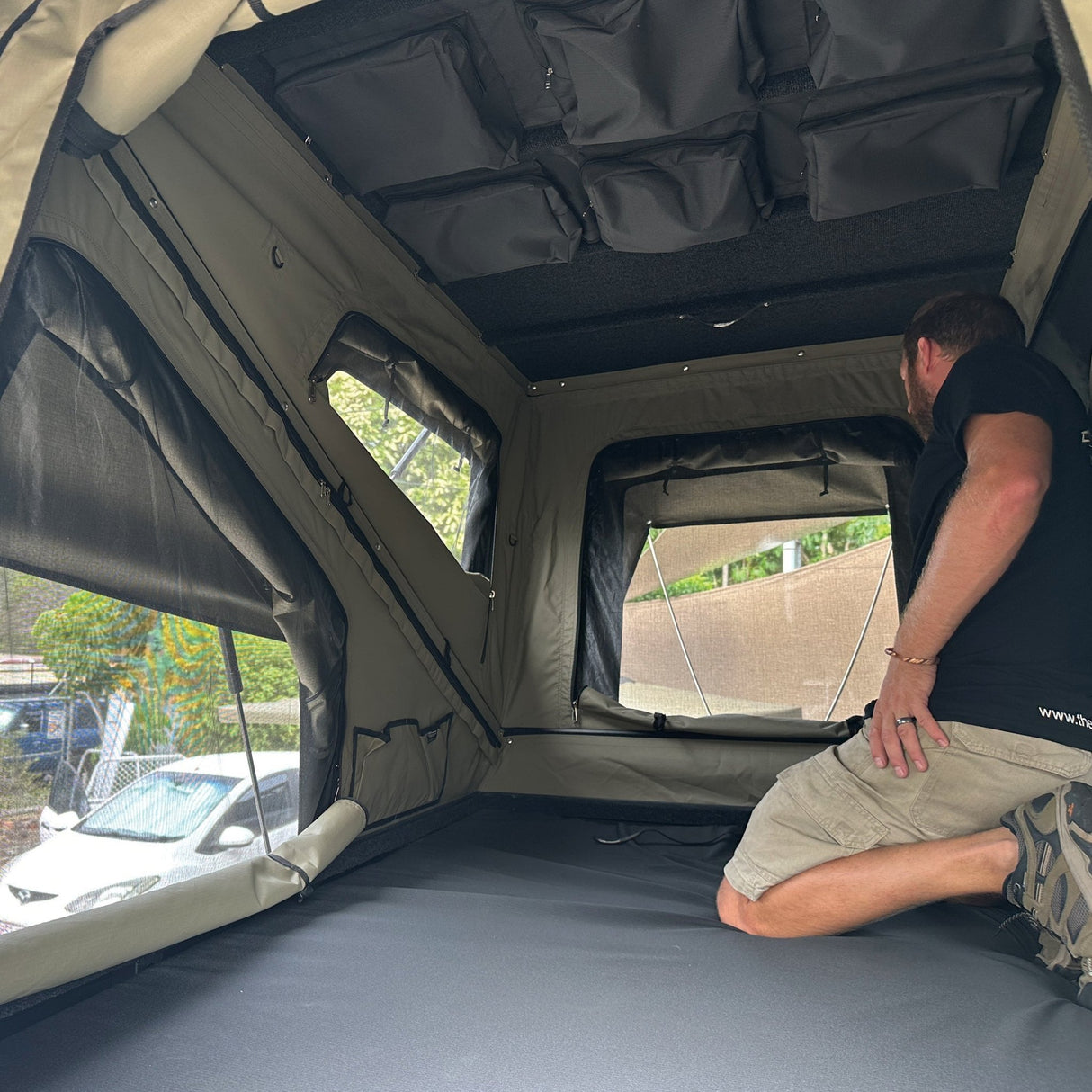 TX27 Hardshell Rooftop Tent - The Bush Company