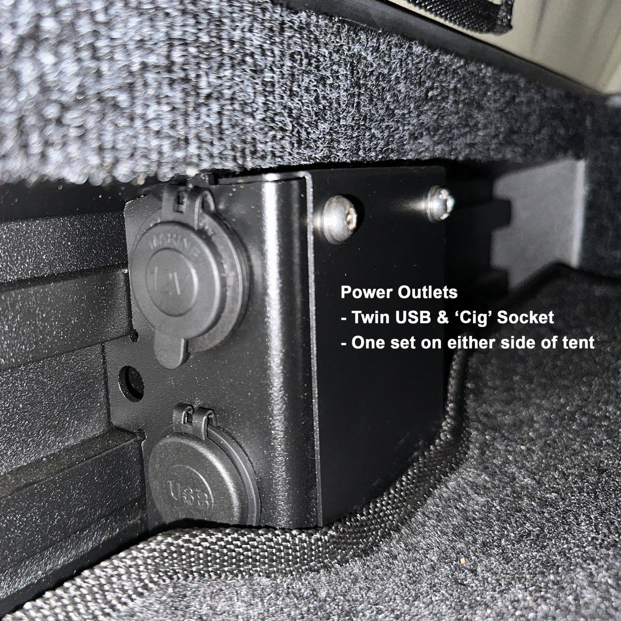 TX27 Hardshell Rooftop Tent - The Bush Company