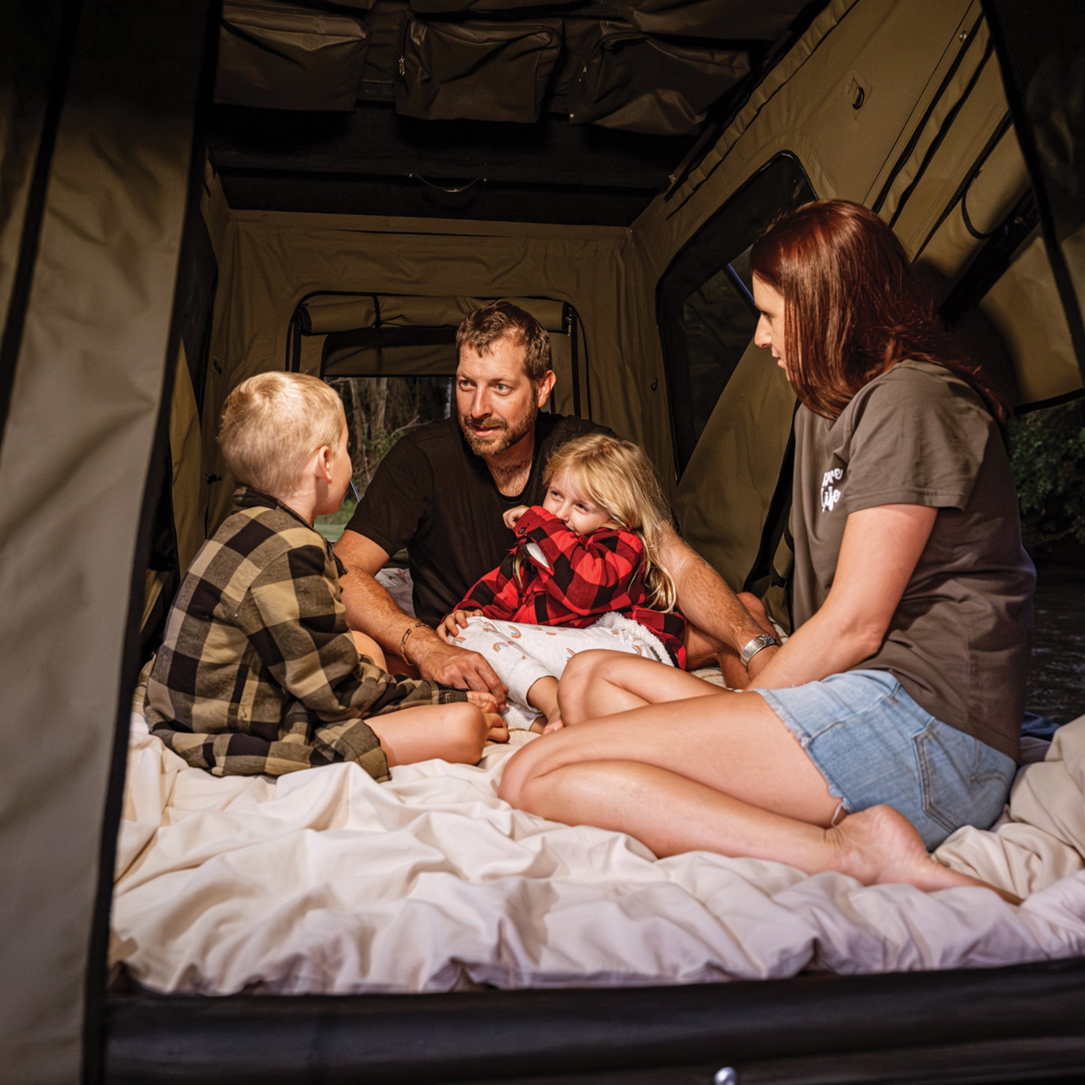TX27 Hardshell Rooftop Tent | Durable 4x4 Overland Shelter