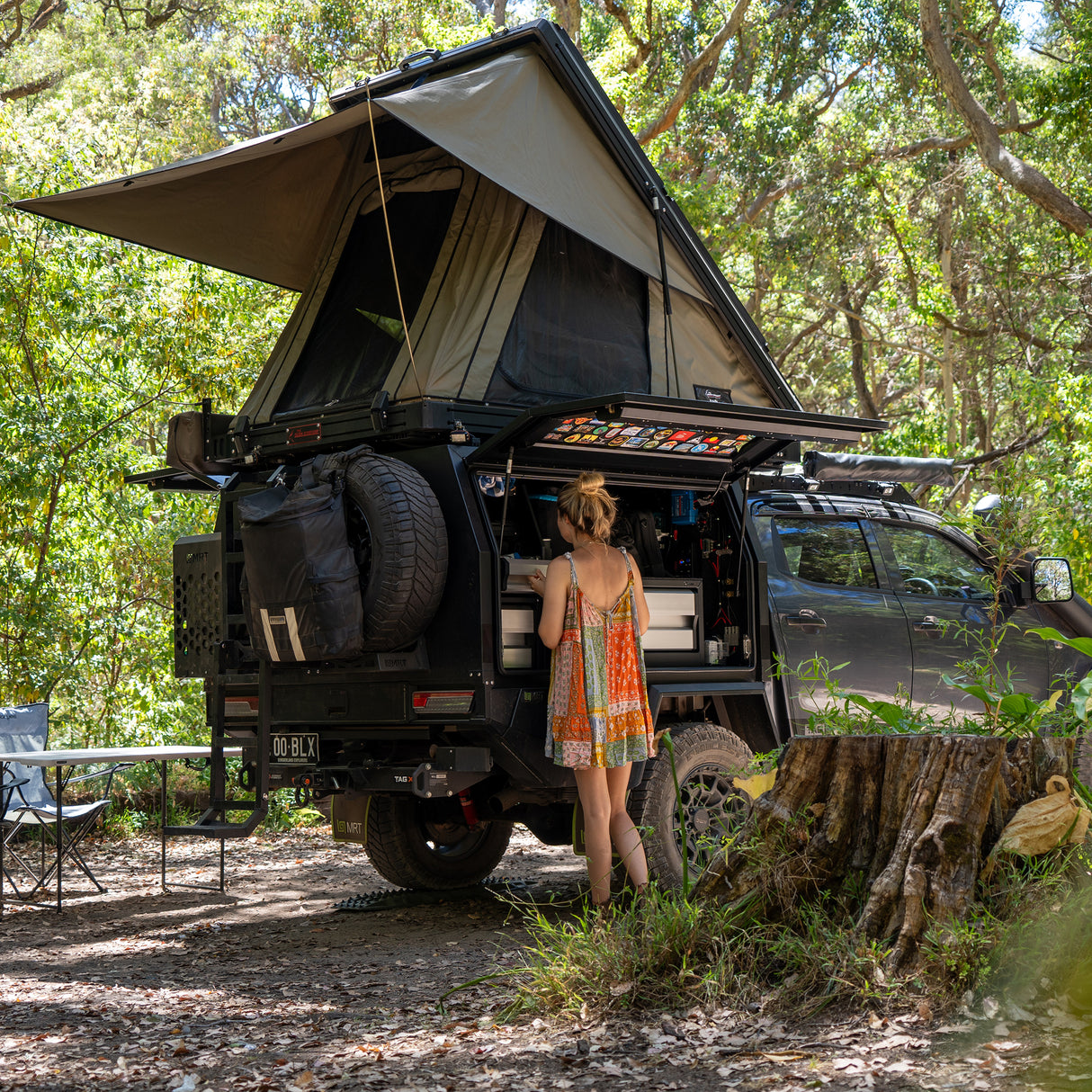 bush company alpha dachzelt AX27 Clamshell Rooftop Tent