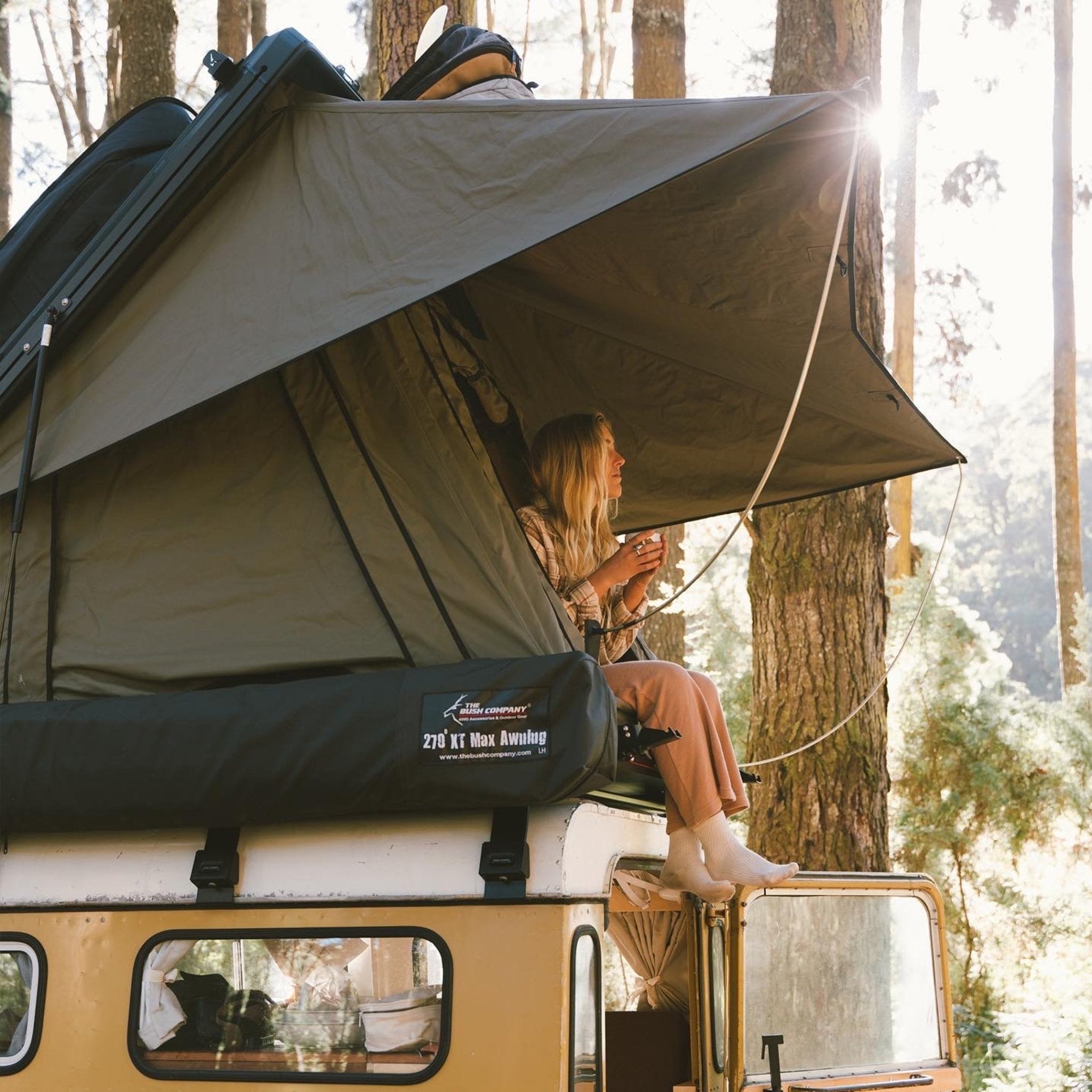 AX27 Clamshell Rooftop Tent | Heavy-Duty Hard Shell RTT Australia