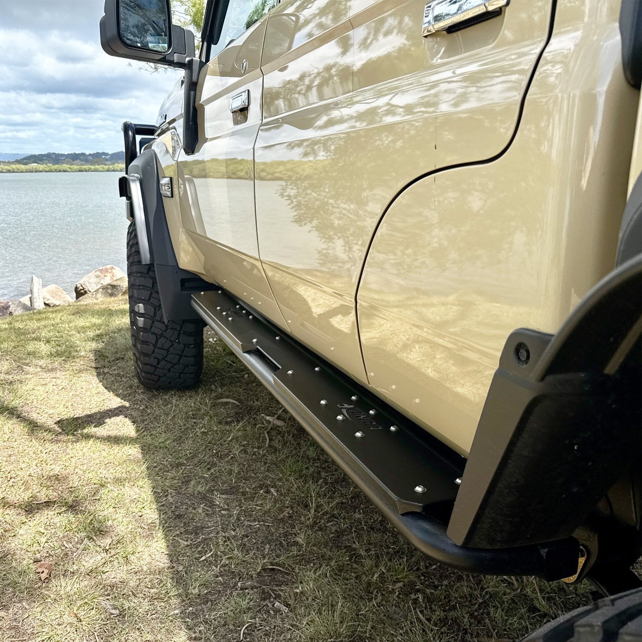 ONCA Rock Sliders, LandCruiser 79 Dual Cab – The Bush Company
